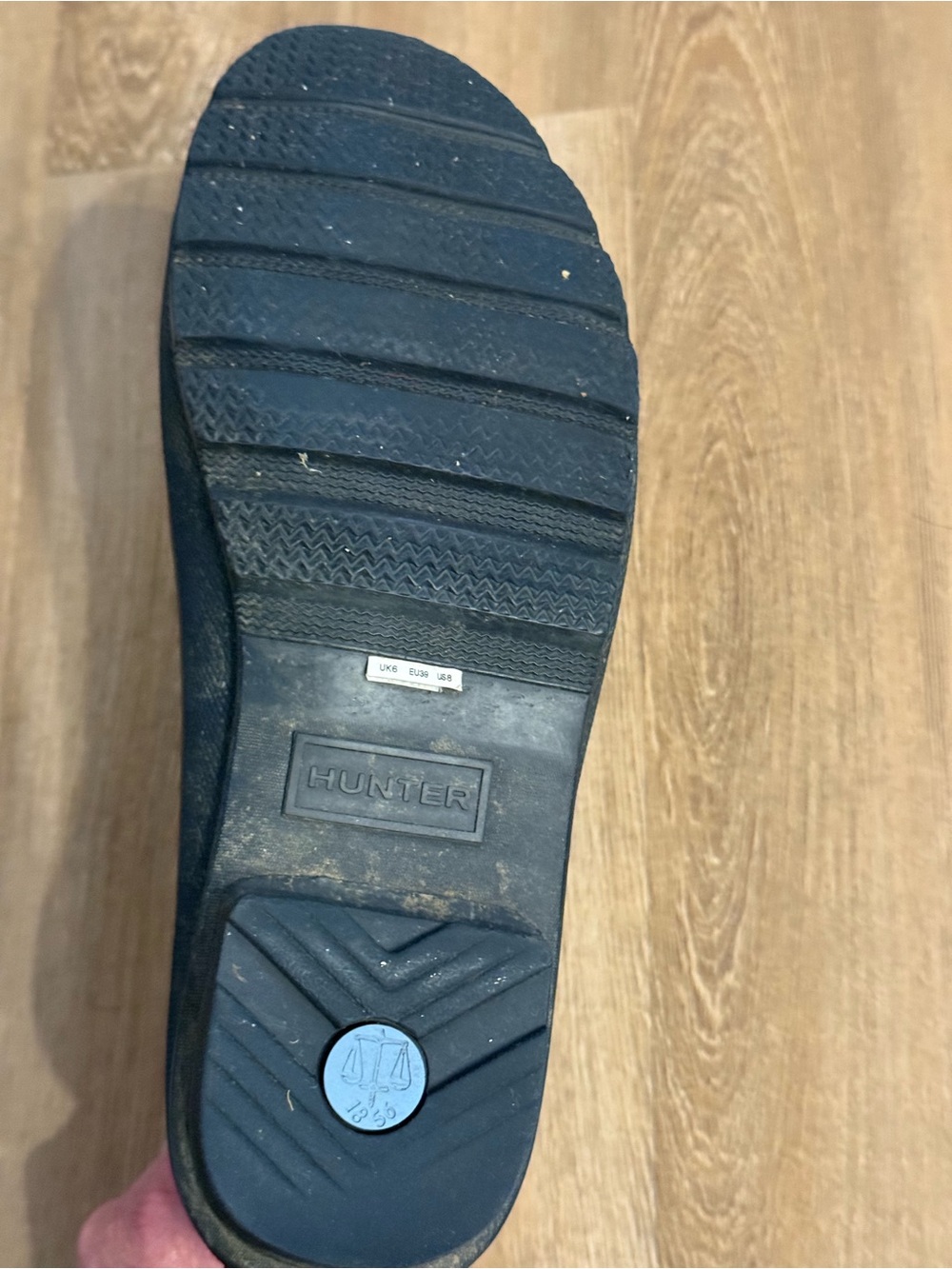 Hunter Original Chelsea Navy Rain Boots size 8 - Picture 6 of 9